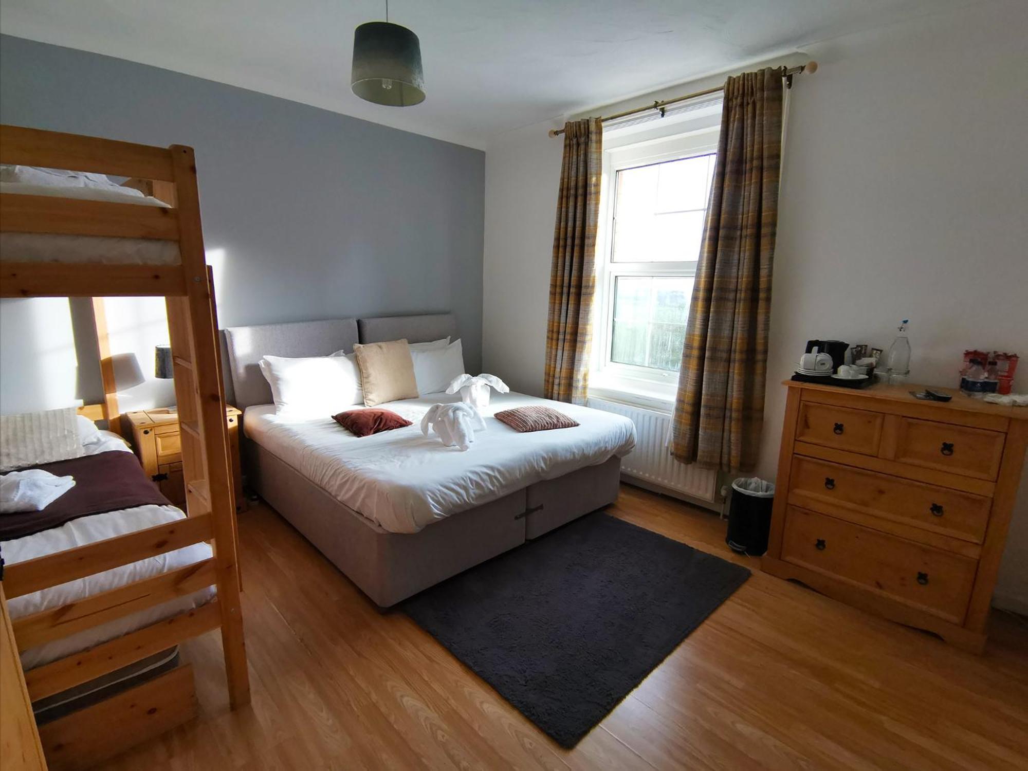 Stonehenge Inn&Shepherd's Huts Bulford Zimmer foto