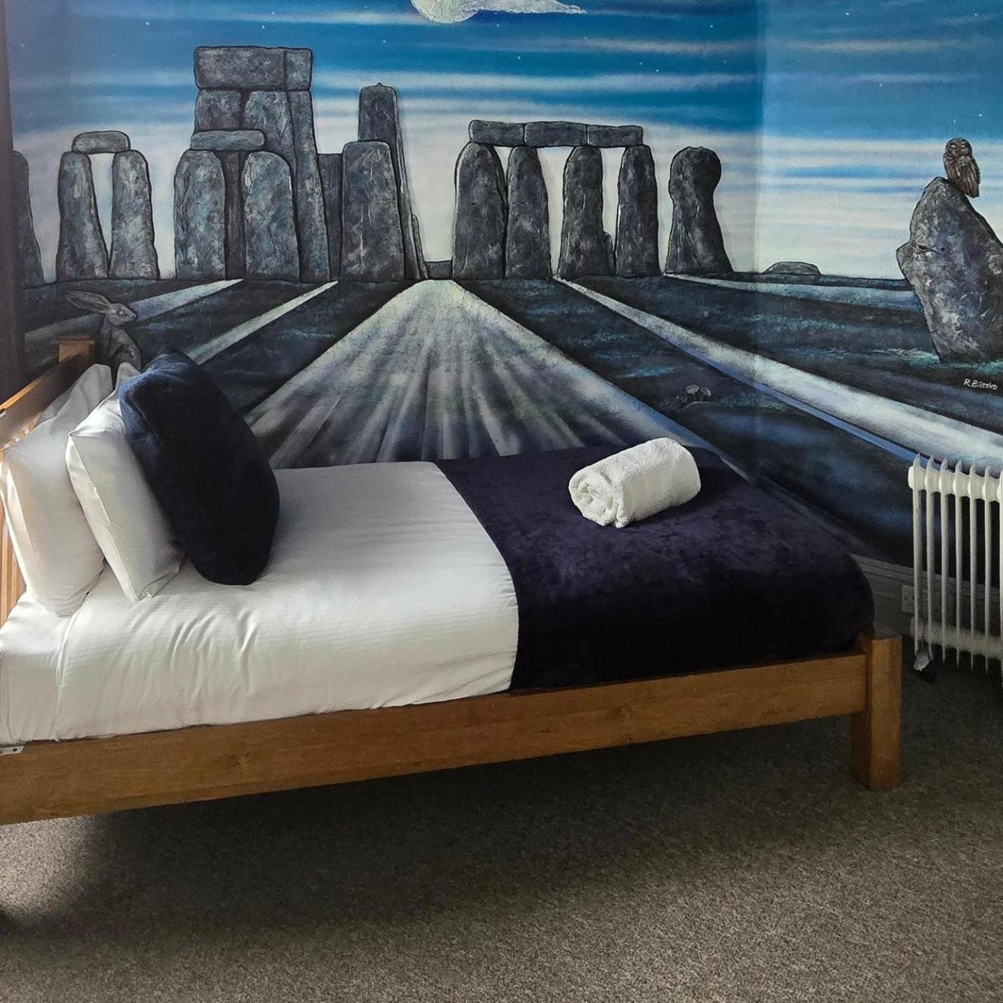 Stonehenge Inn&Shepherd's Huts Bulford Exterior foto